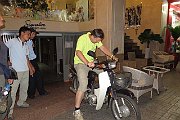 2192m_vn2014_2249_cu_Saigon_Signature_Hotel_MotorcycleDiep